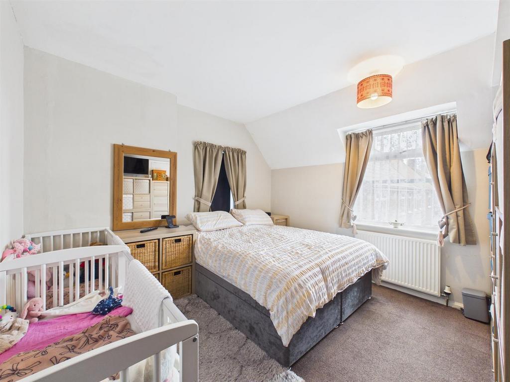 Bedroom: