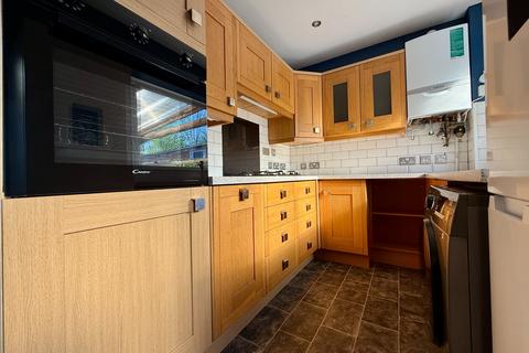 2 bedroom end of terrace house to rent, Windyridge Gardens, Cheltenham GL50