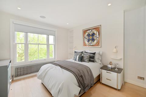 3 bedroom apartment for sale, Kempsford Gardens, SW5