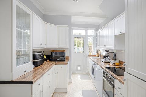 3 bedroom terraced house for sale, Essex Road, Chadwell Heath, RM6