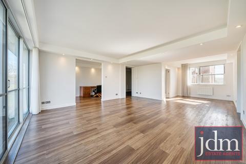 2 bedroom apartment to rent, College Road, London, SE21
