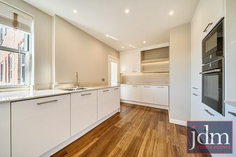 2 bedroom apartment to rent, College Road, London, SE21