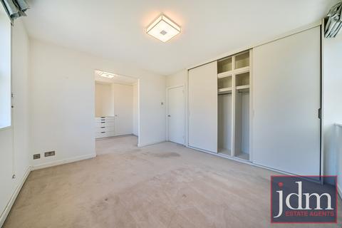 2 bedroom apartment to rent, College Road, London, SE21