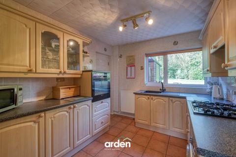 3 bedroom semi-detached house for sale, Pinewood Close, Rednal, B45
