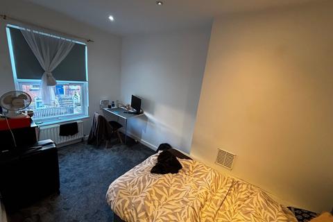 undefined, Granby Terrace, Leeds LS6