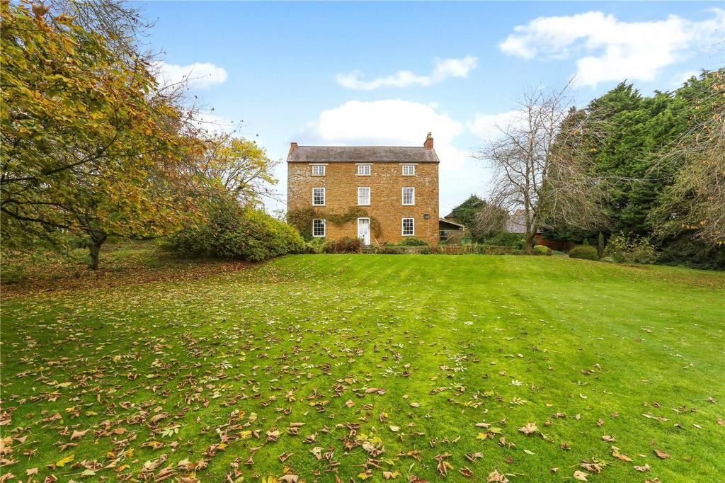 Halstead House Farm