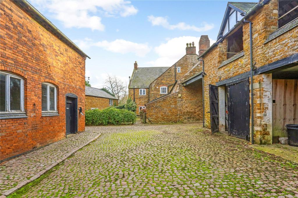 Cobbled Yard