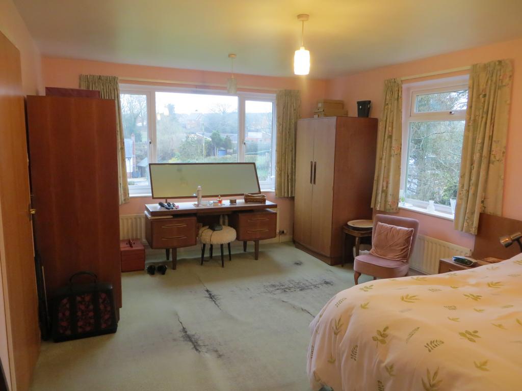 Gound Floor Master Bedroom (ensuite)