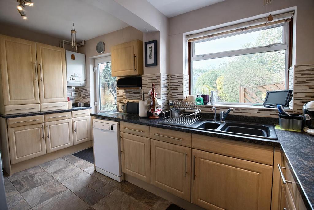 Fitted Kitchen