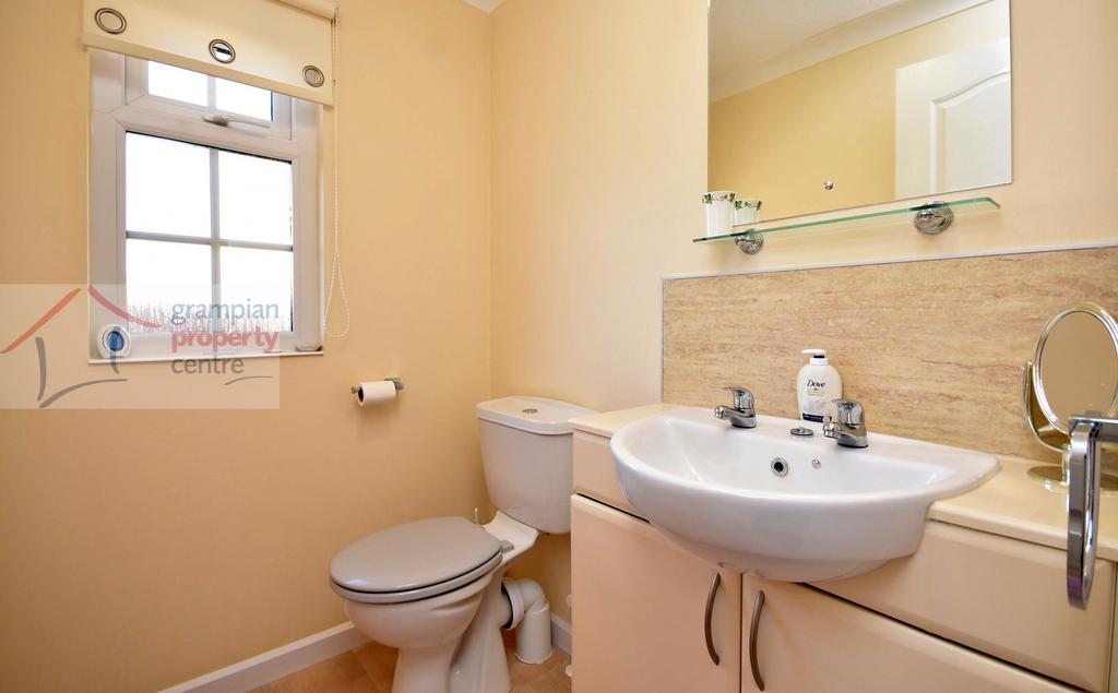En-Suite W.C .JPG