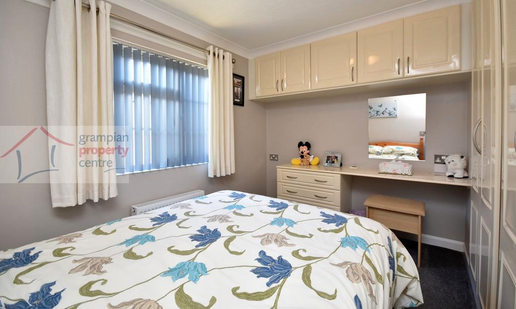 Bed 2 .JPG