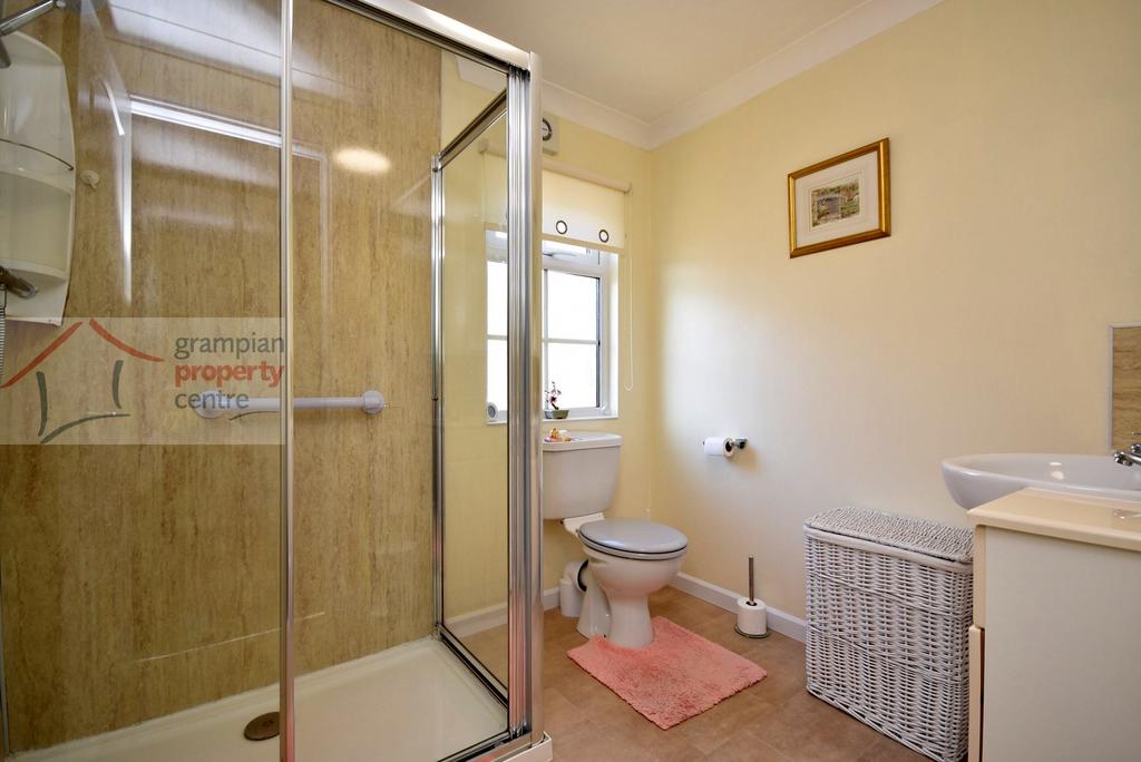 Shower Room .JPG