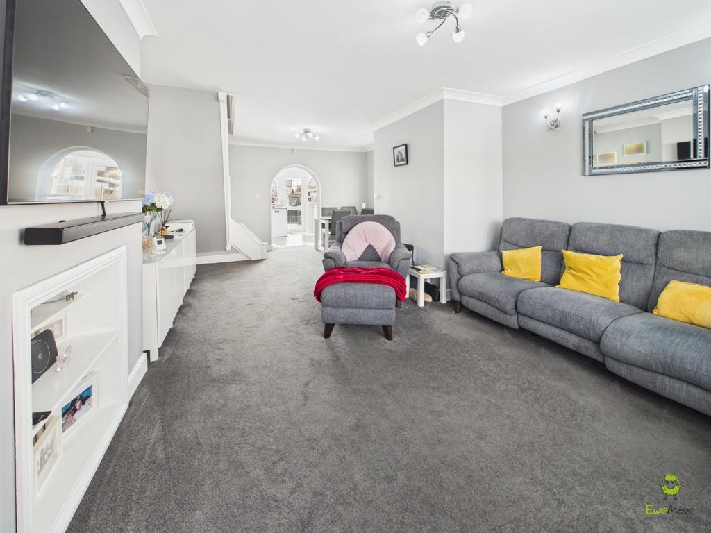 Presented by Clinton at Ewe Move Bexleyheath and Da