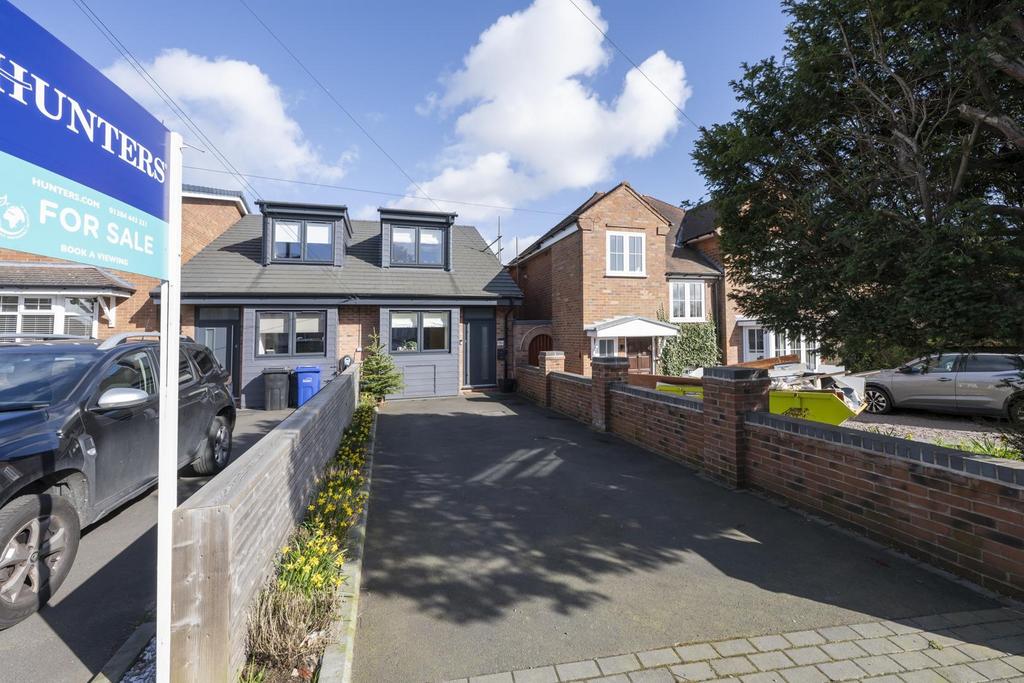 78a Cott Lane DY6 9 TY drive and Front of Property.