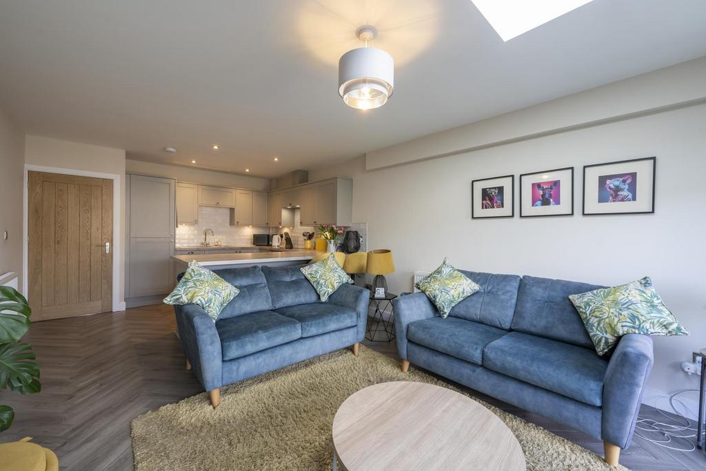 78a Cott Lane DY6 9 TY Lounge.jpg