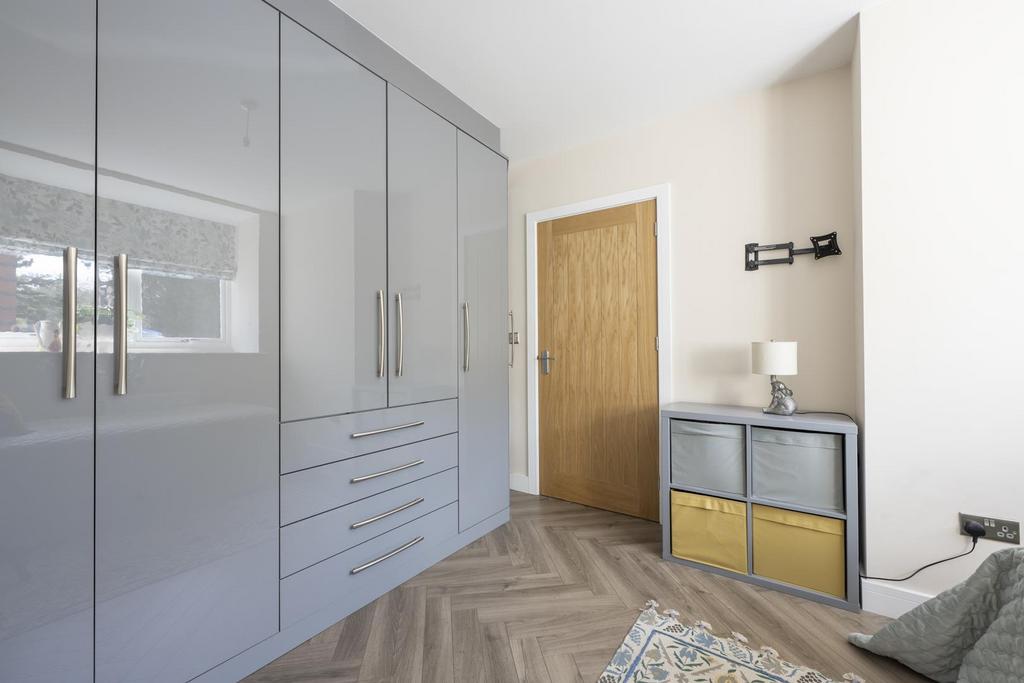78a Cott Lane DY6 9 TY  2nd bedroom - 001.jpg