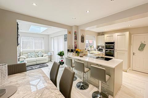 undefined, Gainsborough Close, Liverpool, L12