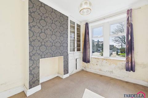 2 bedroom terraced house for sale, Burnley Road, Briercliffe, BB10