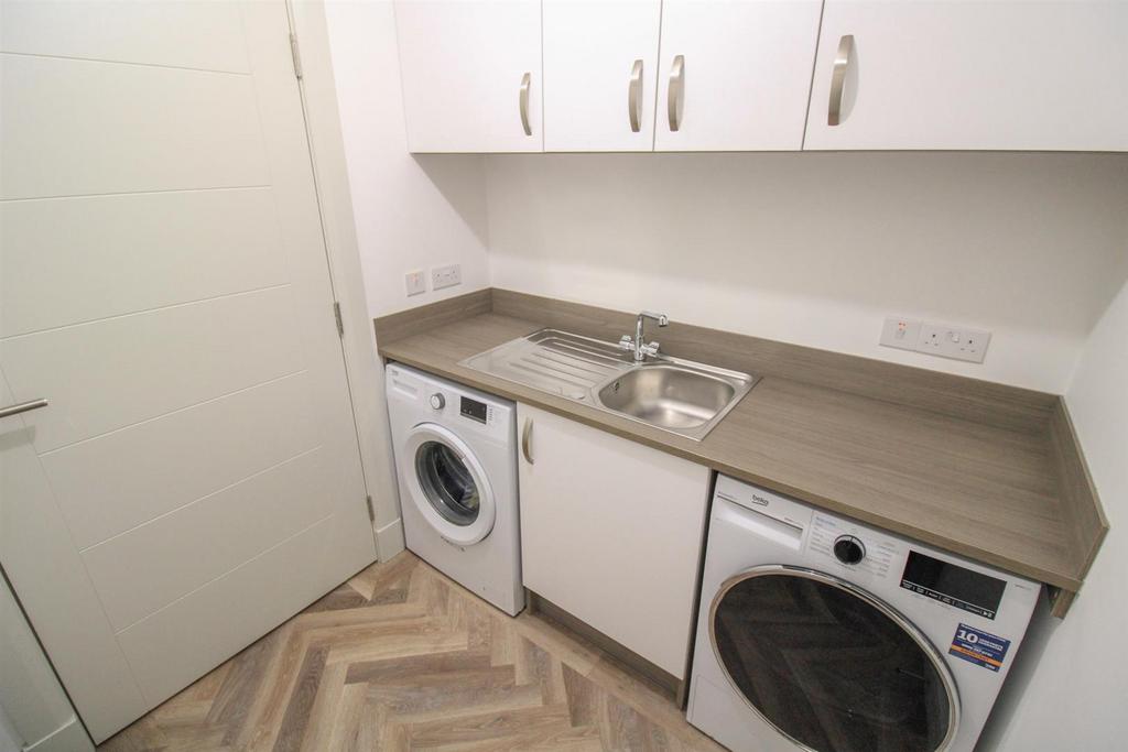 UTILITY ROOM-2.jpg