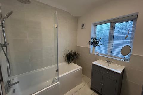 undefined, Fulmar Drive, Sale, M33