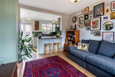3 bedroom semi-detached house for sale, Holmlands Road, Darlington