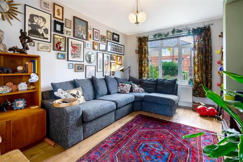 3 bedroom semi-detached house for sale, Holmlands Road, Darlington