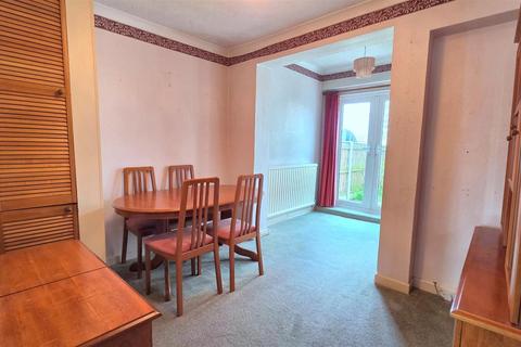 3 bedroom semi-detached house for sale, Burgh Road, Gorleston