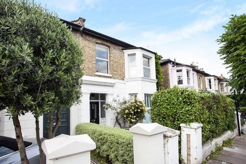 2 bedroom flat to rent, Wellesley Road, Chiswick, W4
