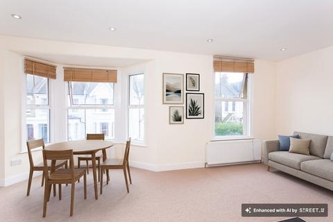 undefined, Wellesley Road, Chiswick, W4
