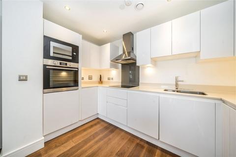 3 bedroom flat to rent, Talisman Tower, London E14
