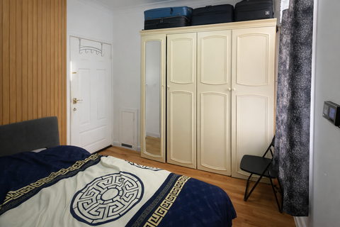 undefined, Abbey lane, Leicester LE4