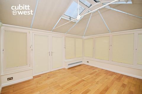 undefined, Spencer Close Epsom KT18