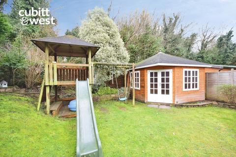 undefined, Spencer Close Epsom KT18