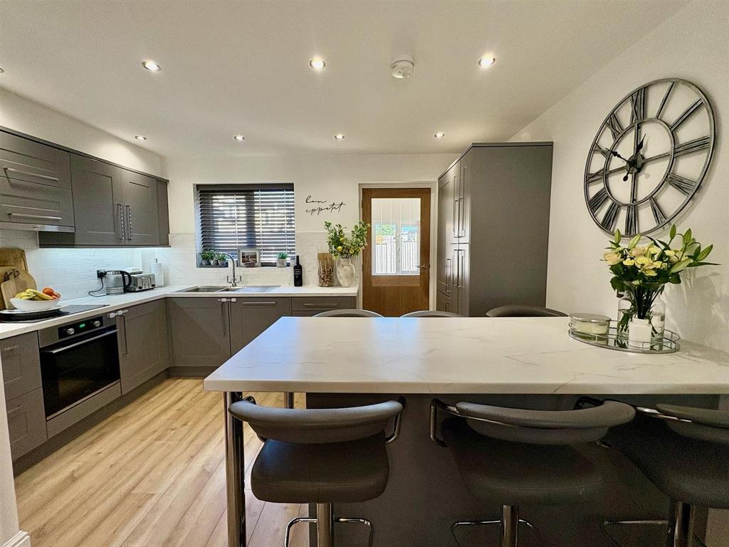 Bramleys Estate Agents - Oliver Meadows, Elland (4