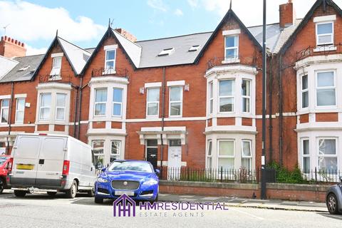 4 bedroom flat to rent, Wingrove Road, 1ST Floor Flat, Fenham NE4