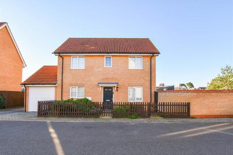 3 bedroom detached house for sale, Mandrake Drive, Red Lodge IP28