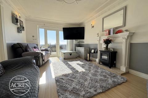 3 bedroom semi-detached house for sale, Constable Close, Great Barr, Birmingham