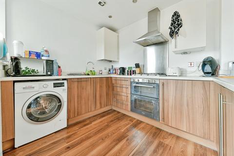 undefined, Capswell Court, Hitchin