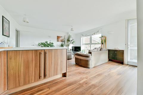 undefined, Capswell Court, Hitchin