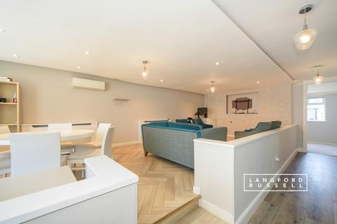 2 bedroom flat to rent, Crofton Road Orpington BR6
