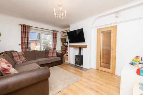 3 bedroom terraced house for sale, Long Road, Mangotsfield, South Gloucestershire, BS16 9HG, Bristol