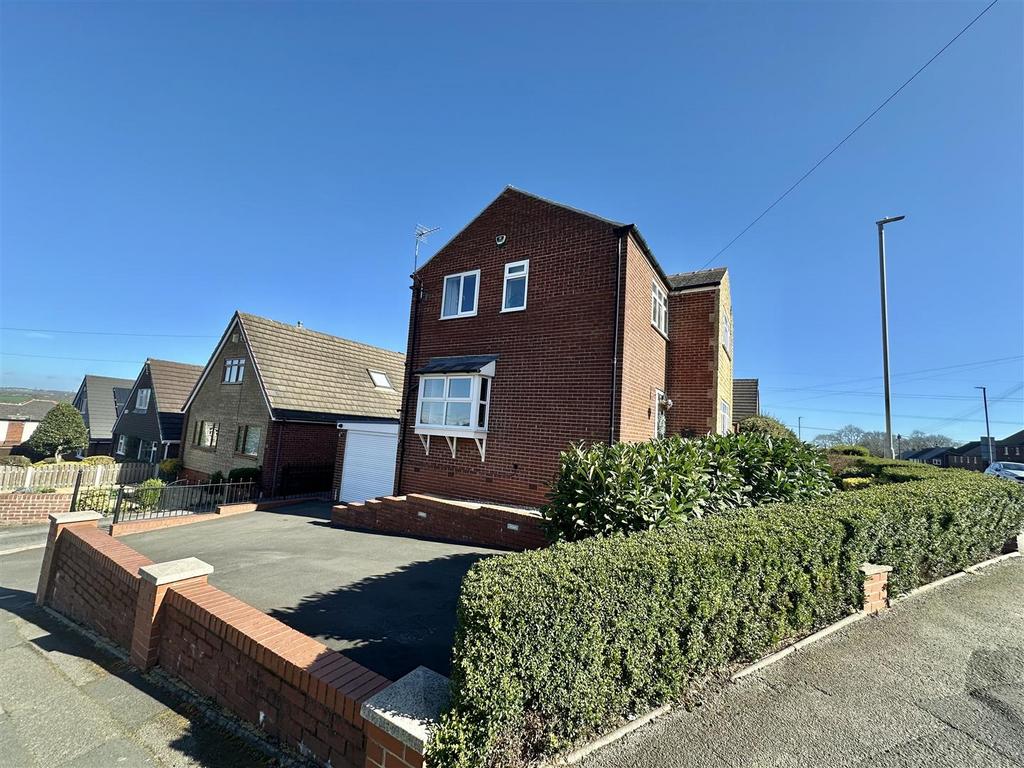 103 Norristhorpe Lane - 1.jpeg