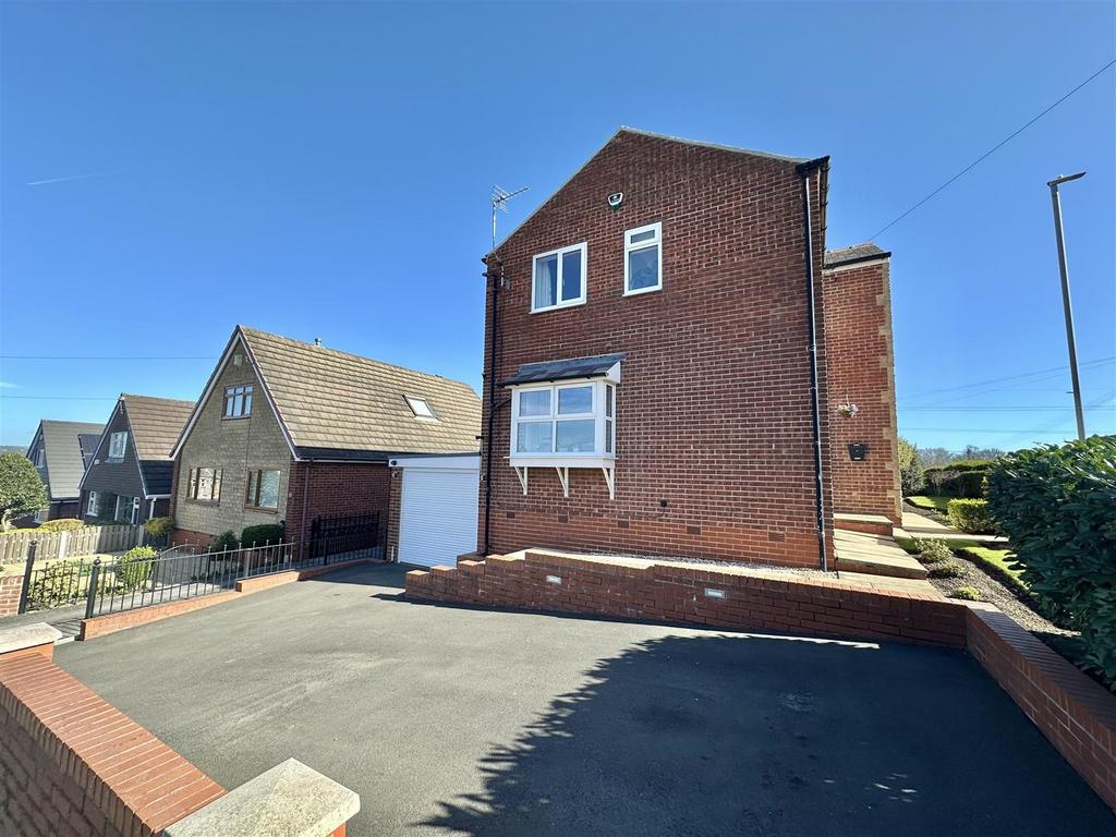 103 Norristhorpe Lane - 14.jpeg