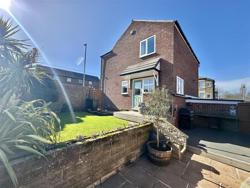103 Norristhorpe Lane - 9.jpeg