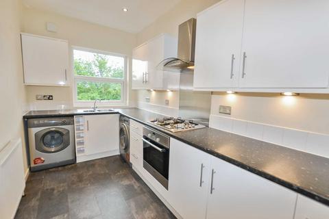 2 bedroom flat to rent, 5 Bridgenorth Avenue, Urmston, Manchester, M41