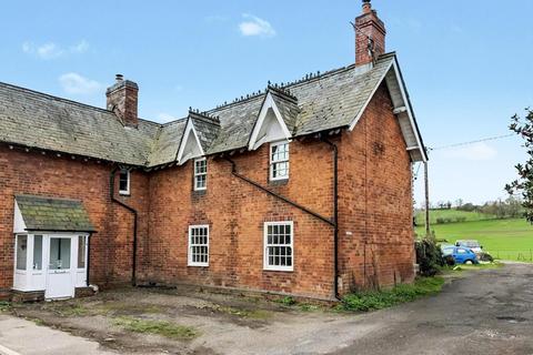 2 bedroom house for sale, Hereford