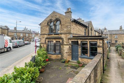 3 bedroom terraced house for sale, Myrtle Place, Shipley, West Yorkshire, BD18