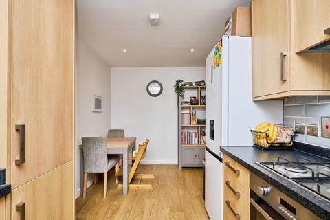 2 bedroom semi-detached house for sale, Oaklands View, COWES, Isle of Wight, PO31