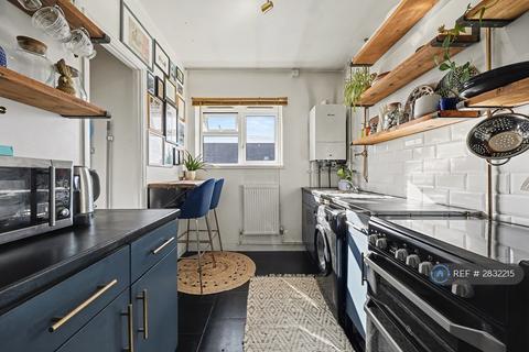 1 bedroom flat to rent, The Underwood, London, SE9