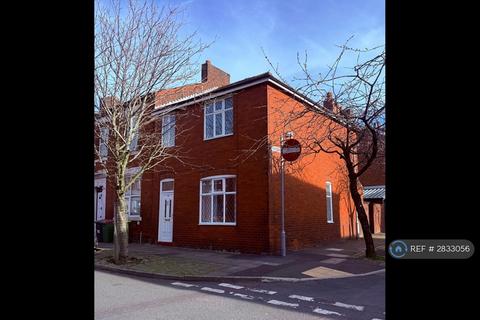 3 bedroom terraced house to rent, Trafford Street, Preston, PR1